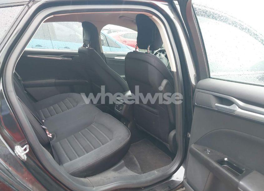 Photo 8 of 2015 Ford Fusion SE (VIN 1FA6P0H78F5100209)