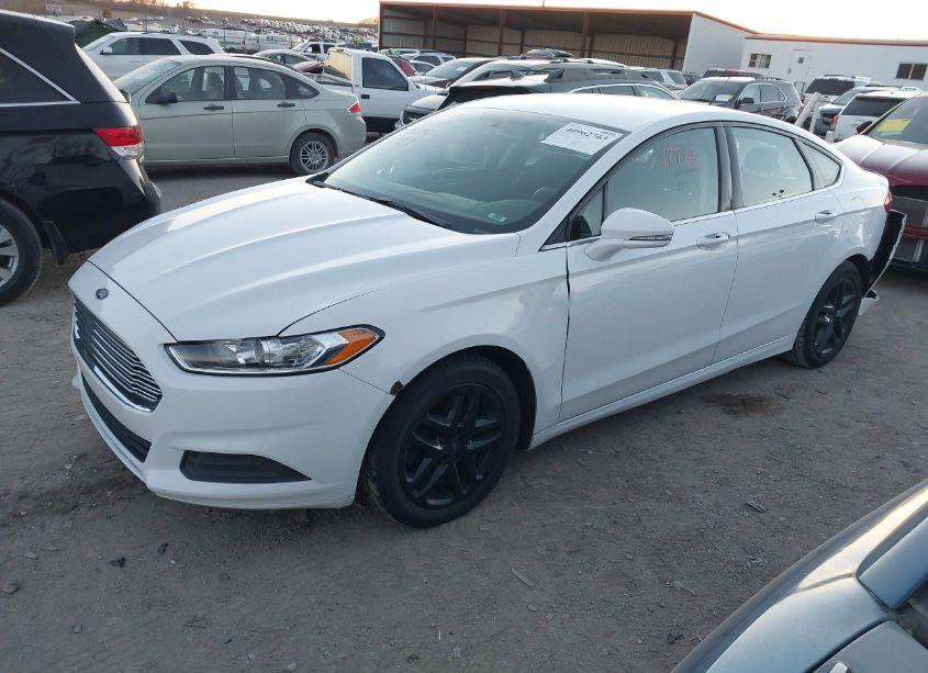 Photo 2 of 2015 Ford Fusion SE (VIN 1FA6P0H78F5101795)