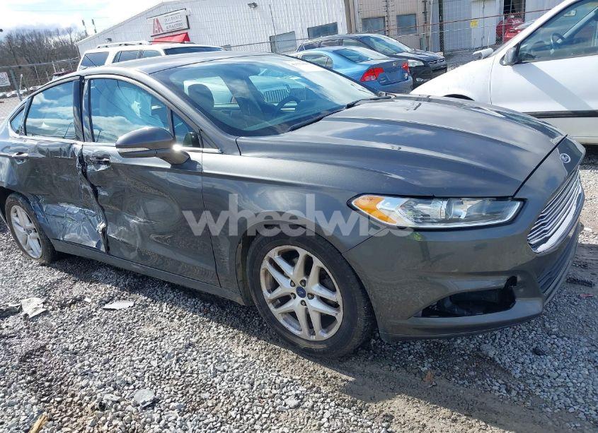 2015 Ford Fusion SE (VIN 1FA6P0H78F5127037) main photo