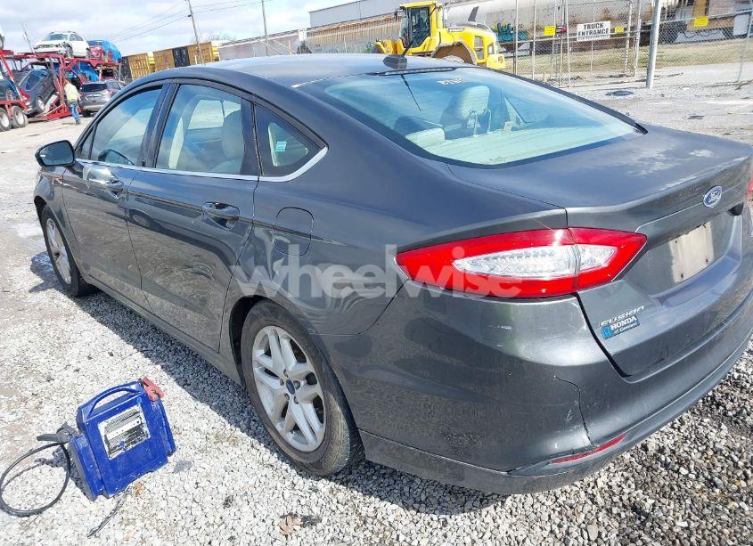 Photo 3 of 2015 Ford Fusion SE (VIN 1FA6P0H78F5127037)