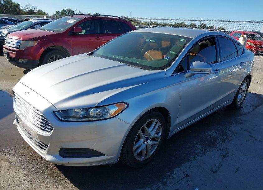 Photo 2 of 2015 Ford Fusion SE (VIN 1FA6P0H78F5127961)