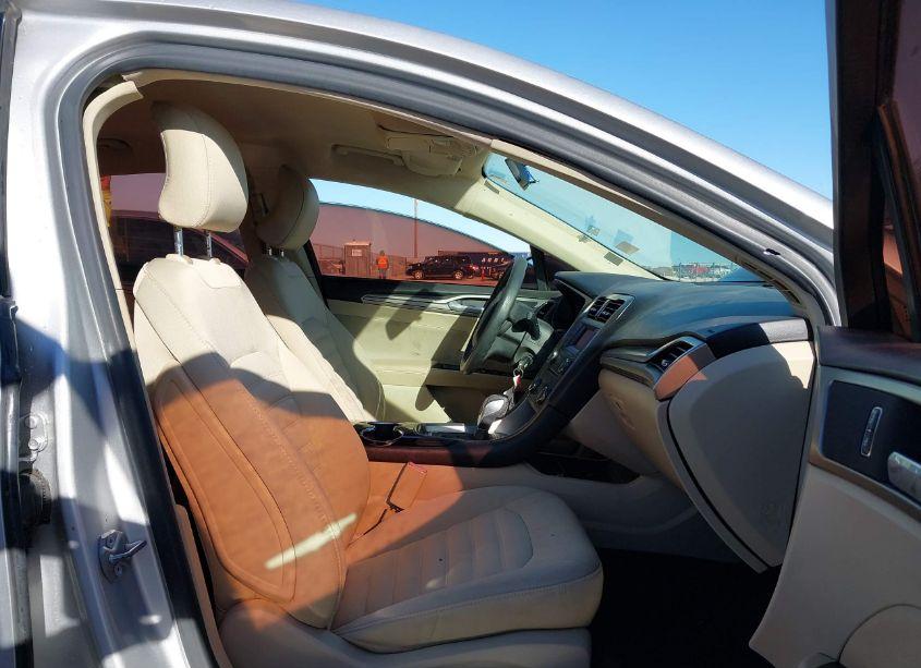 Photo 5 of 2015 Ford Fusion SE (VIN 1FA6P0H78F5127961)