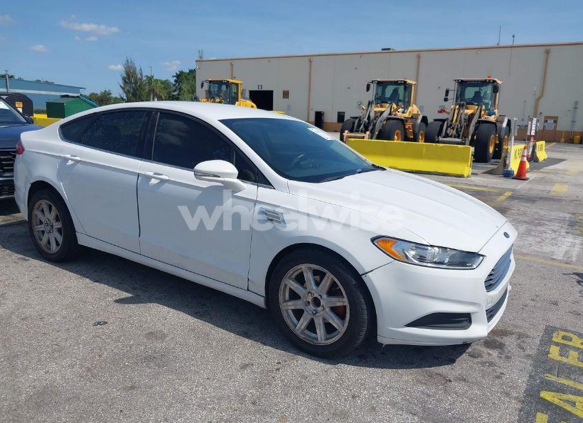 2014 Ford Fusion SE (VIN 1FA6P0H79E5391317) main photo