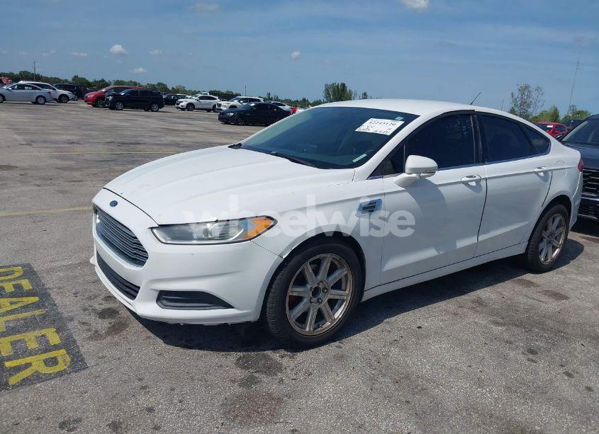 Photo 2 of 2014 Ford Fusion SE (VIN 1FA6P0H79E5391317)