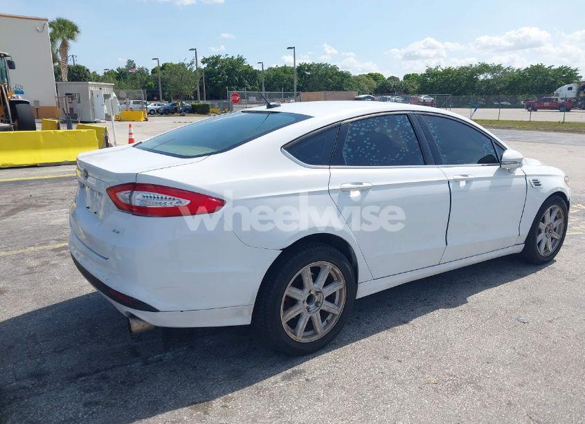 Photo 4 of 2014 Ford Fusion SE (VIN 1FA6P0H79E5391317)