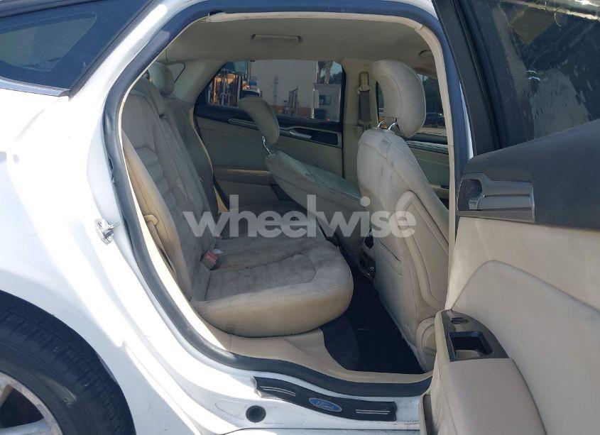 Photo 8 of 2014 Ford Fusion SE (VIN 1FA6P0H79E5391317)