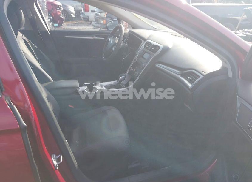 Photo 5 of 2014 Ford Fusion SE (VIN 1FA6P0H79E5392080)