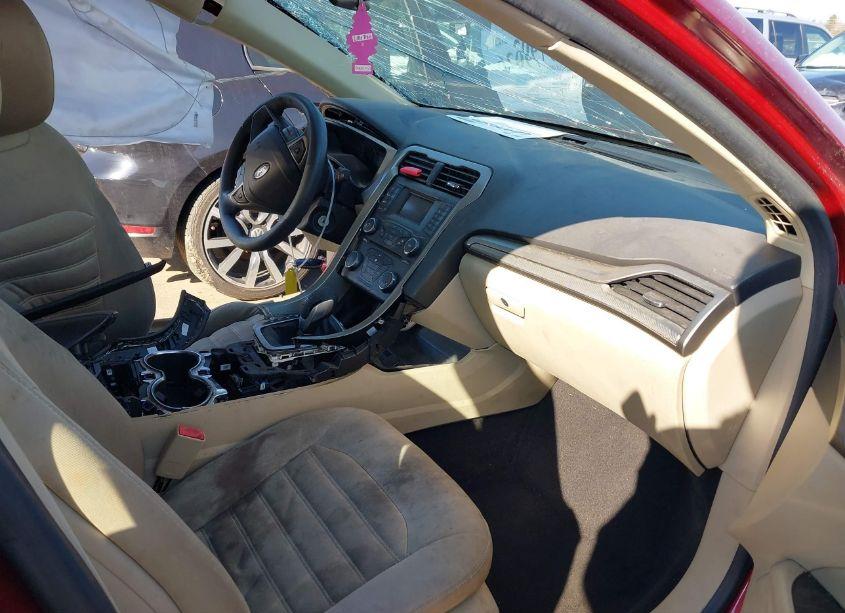 Photo 5 of 2014 Ford Fusion SE (VIN 1FA6P0H79E5406205)