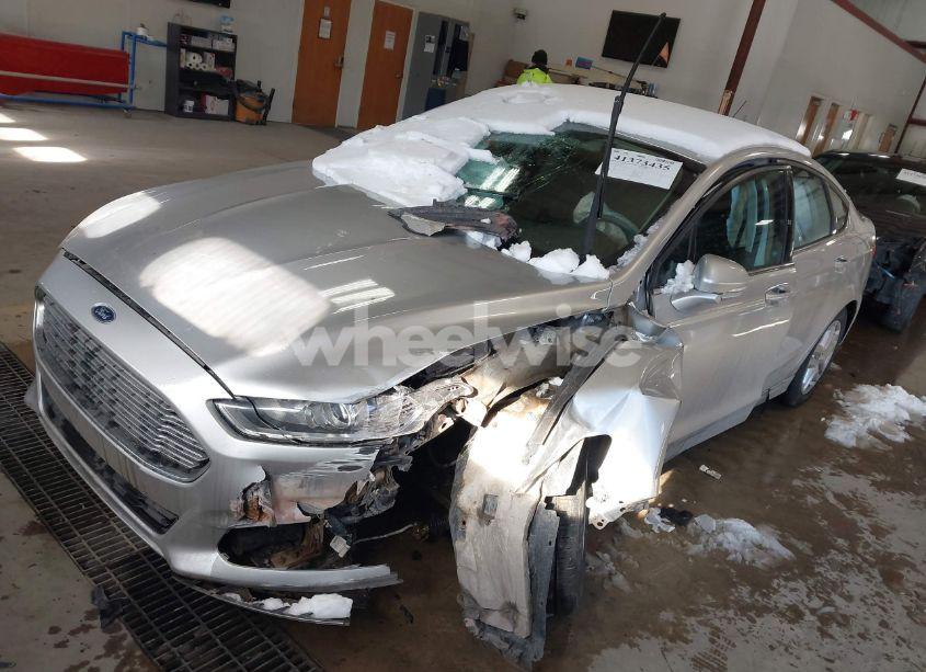 Photo 2 of 2015 Ford Fusion SE (VIN 1FA6P0H79F5100378)