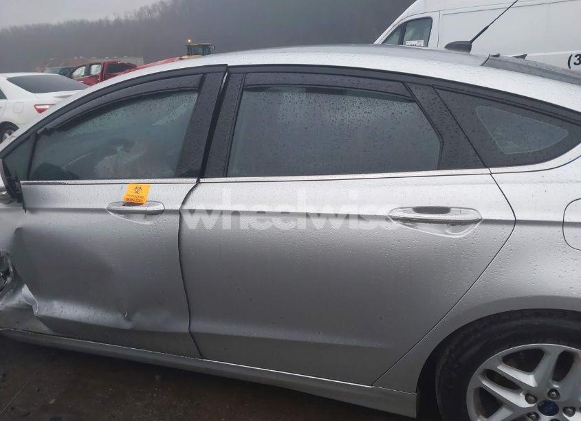 Photo 14 of 2015 Ford Fusion SE (VIN 1FA6P0H79F5115544)