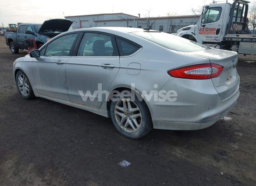 Photo 3 of 2016 Ford Fusion SE (VIN 1FA6P0H79G5106750)