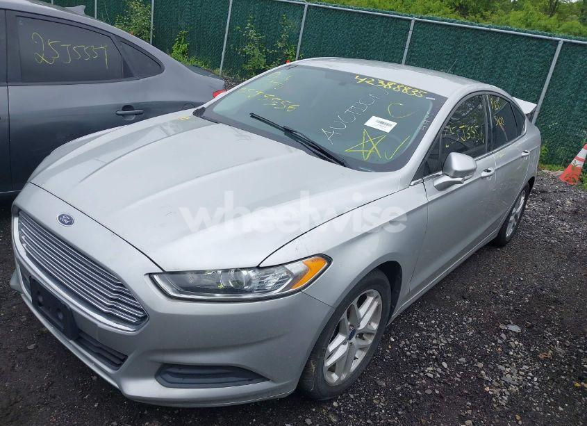 Photo 2 of 2016 Ford Fusion SE (VIN 1FA6P0H79G5121958)
