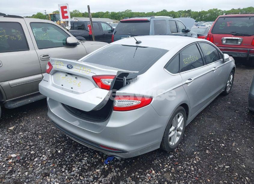 Photo 4 of 2016 Ford Fusion SE (VIN 1FA6P0H79G5121958)