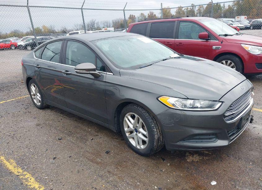 2016 Ford Fusion SE (VIN 1FA6P0H79G5130272) main photo