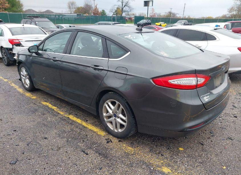 Photo 3 of 2016 Ford Fusion SE (VIN 1FA6P0H79G5130272)