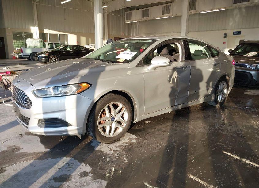 Photo 2 of 2014 Ford Fusion SE (VIN 1FA6P0H7XE5356169)