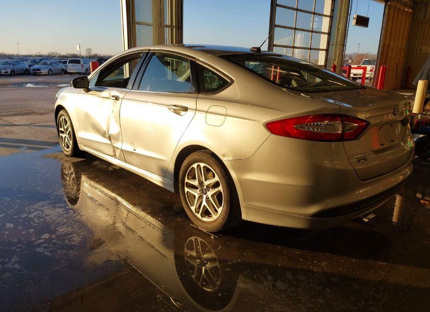 Photo 3 of 2014 Ford Fusion SE (VIN 1FA6P0H7XE5356169)