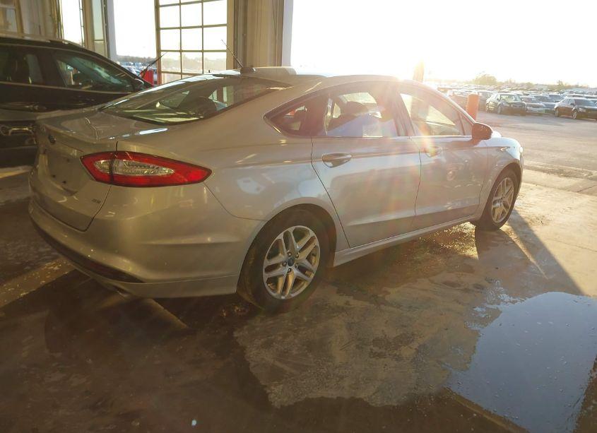 Photo 4 of 2014 Ford Fusion SE (VIN 1FA6P0H7XE5356169)