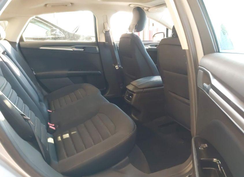 Photo 8 of 2014 Ford Fusion SE (VIN 1FA6P0H7XE5356169)