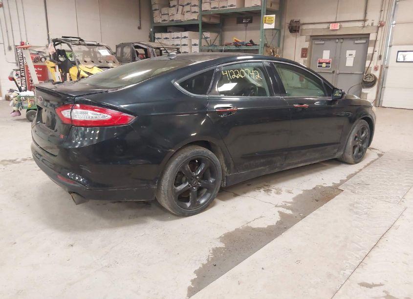 Photo 4 of 2014 Ford Fusion SE (VIN 1FA6P0H7XE5364207)