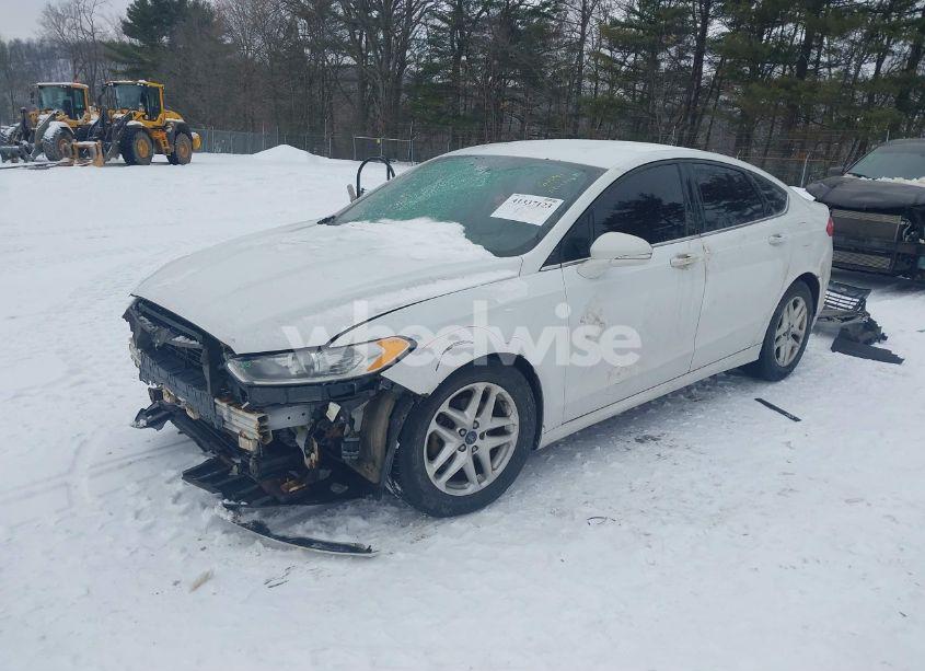 Photo 2 of 2014 Ford Fusion SE (VIN 1FA6P0H7XE5366068)