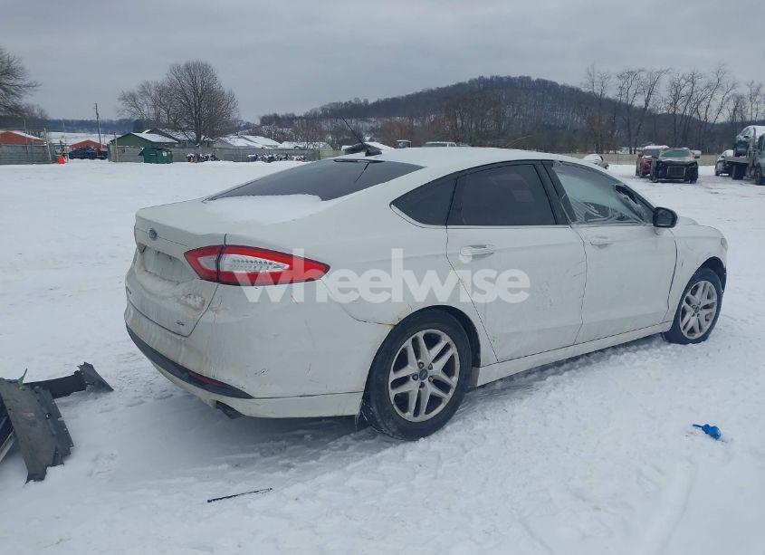 Photo 4 of 2014 Ford Fusion SE (VIN 1FA6P0H7XE5366068)