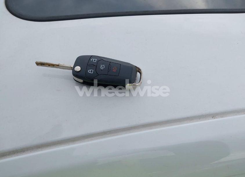 Photo 11 of 2014 Ford Fusion SE (VIN 1FA6P0H7XE5373991)