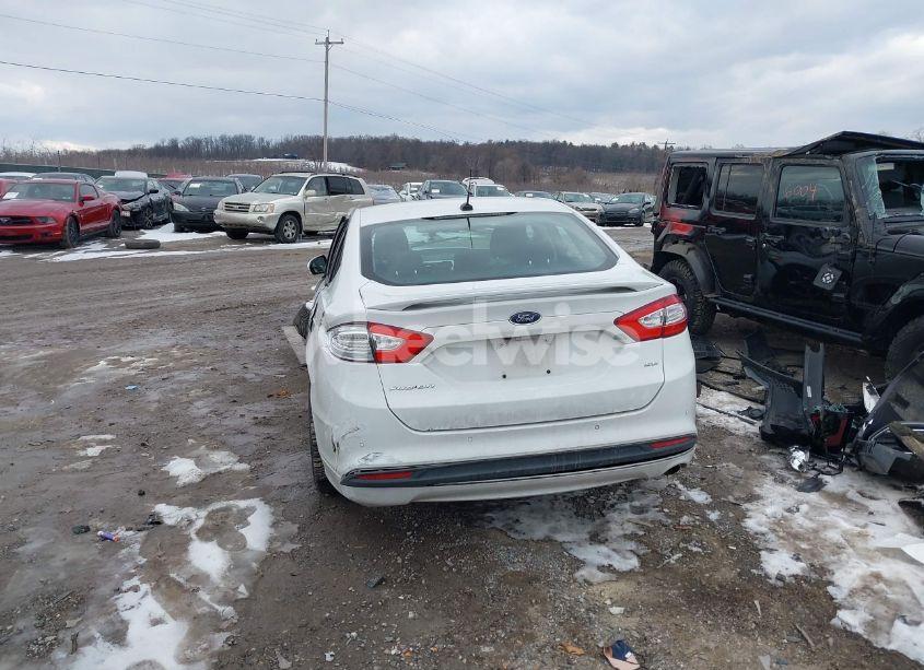 Photo 16 of 2014 Ford Fusion SE (VIN 1FA6P0H7XE5373991)