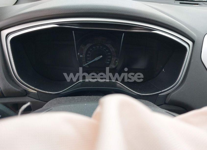 Photo 7 of 2014 Ford Fusion SE (VIN 1FA6P0H7XE5373991)