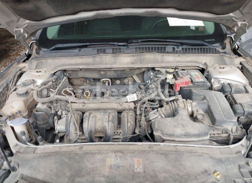 Photo 10 of 2014 Ford Fusion SE (VIN 1FA6P0H7XE5390435)