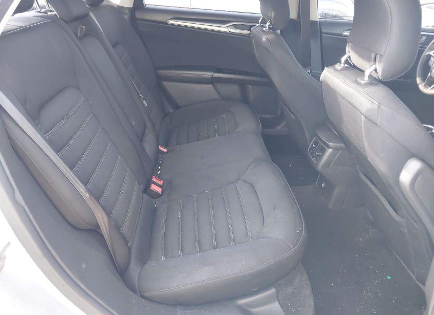 Photo 8 of 2015 Ford Fusion SE (VIN 1FA6P0H7XF5109350)