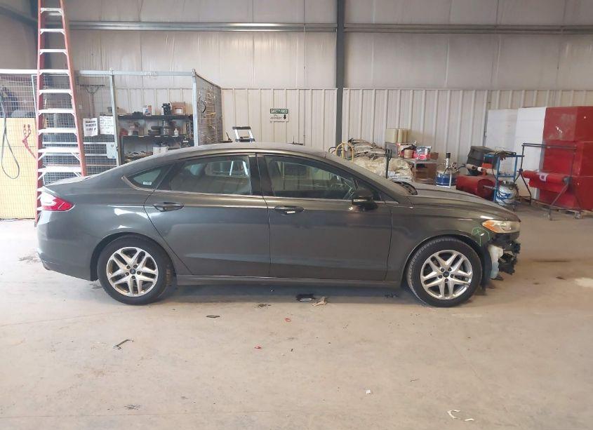 Photo 14 of 2015 Ford Fusion SE (VIN 1FA6P0H7XF5120266)