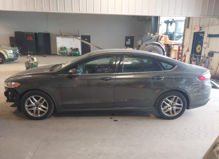 Photo 15 of 2015 Ford Fusion SE (VIN 1FA6P0H7XF5120266)