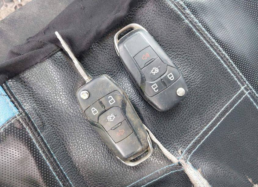 Photo 11 of 2016 Ford Fusion SE (VIN 1FA6P0H7XG5103971)