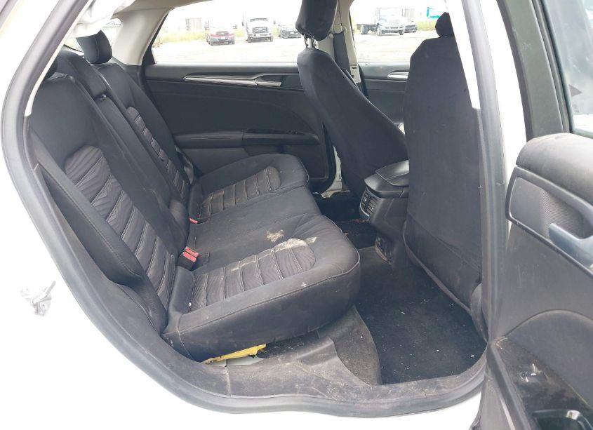 Photo 8 of 2016 Ford Fusion SE (VIN 1FA6P0H7XG5103971)