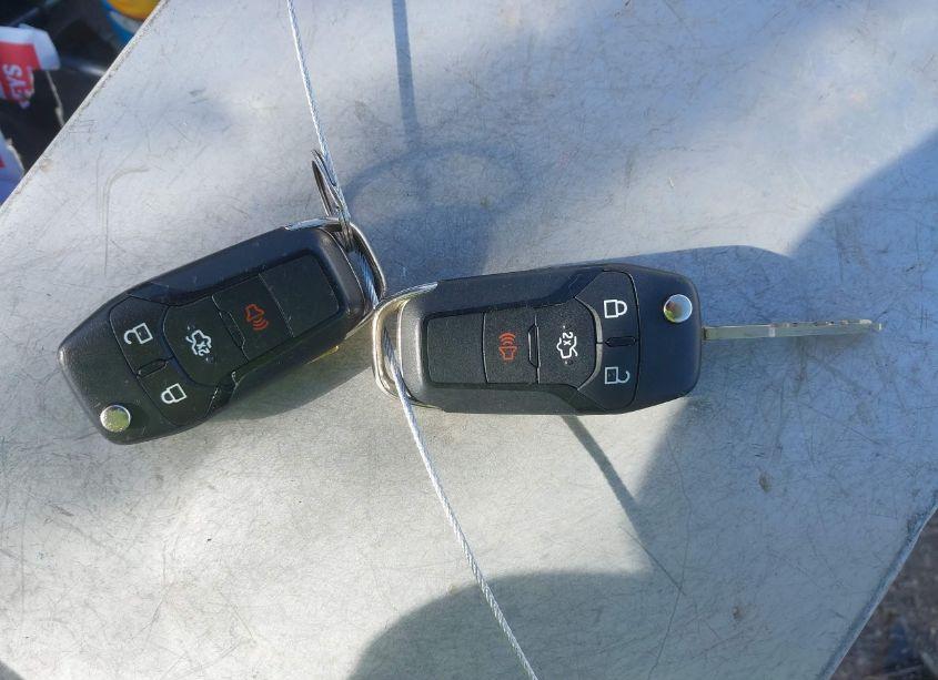 Photo 11 of 2016 Ford Fusion SE (VIN 1FA6P0H7XG5131513)