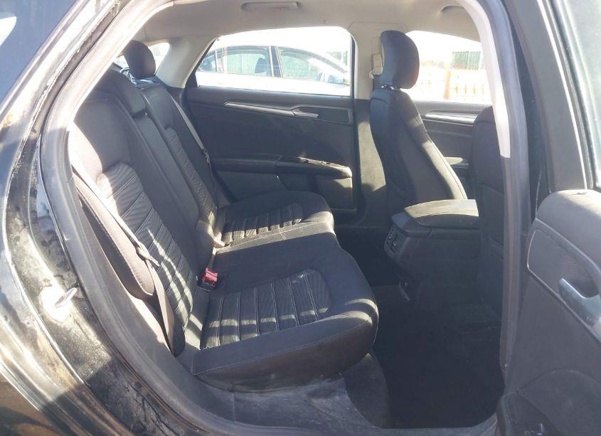 Photo 8 of 2016 Ford Fusion SE (VIN 1FA6P0H7XG5131513)