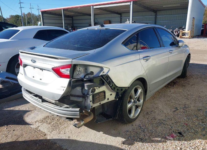 Photo 4 of 2014 Ford Fusion SE (VIN 1FA6P0HD0E5366571)