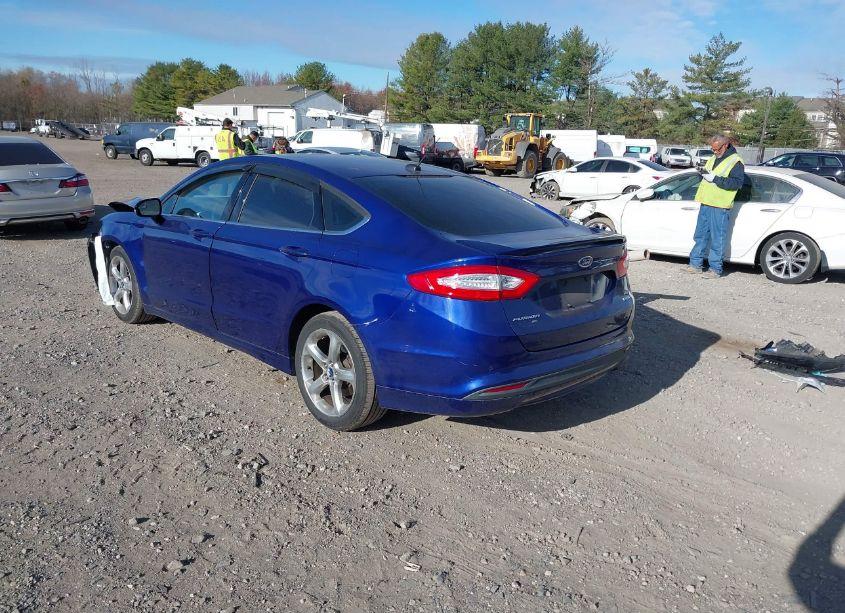 Photo 3 of 2014 Ford Fusion SE (VIN 1FA6P0HD0E5369650)