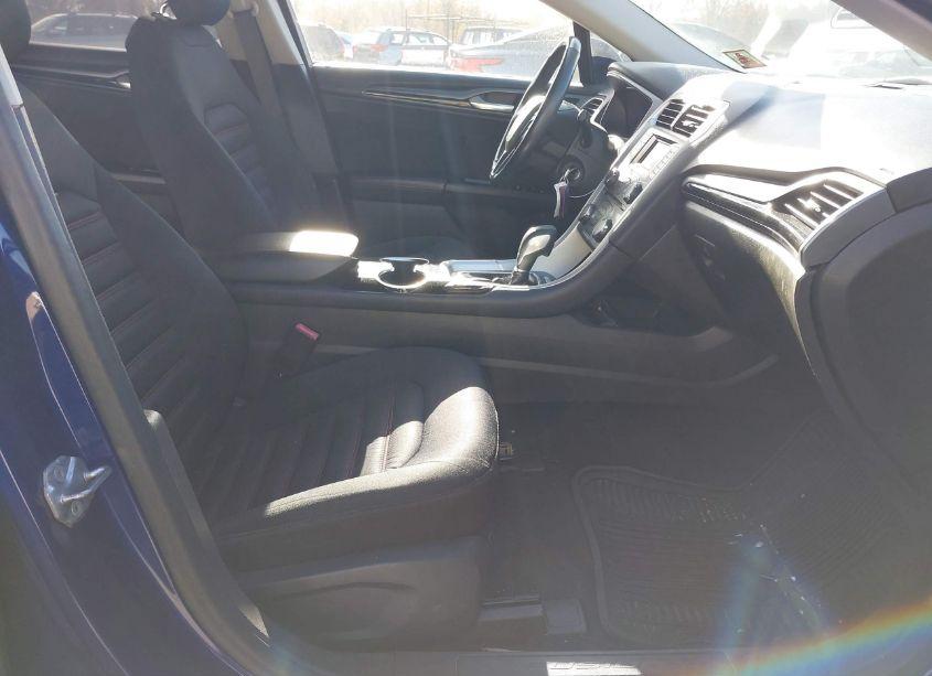 Photo 5 of 2014 Ford Fusion SE (VIN 1FA6P0HD0E5369650)