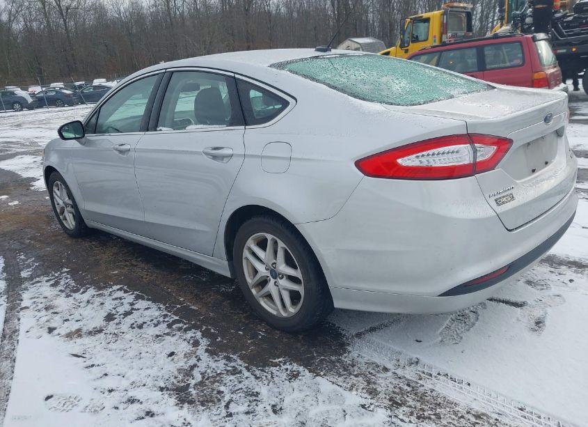 Photo 3 of 2014 Ford Fusion SE (VIN 1FA6P0HD0E5376081)