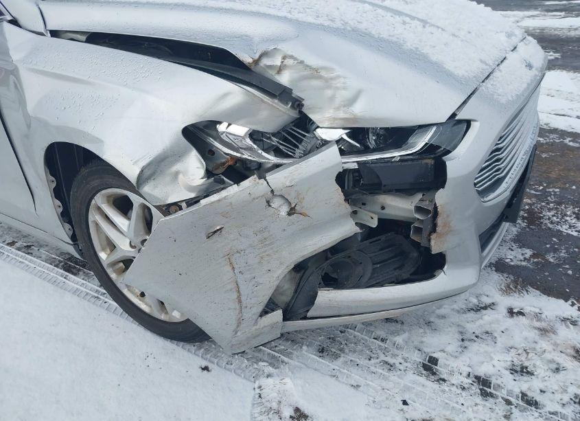 Photo 6 of 2014 Ford Fusion SE (VIN 1FA6P0HD0E5376081)