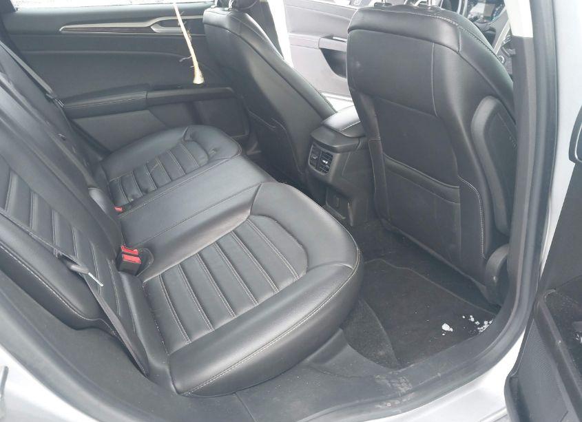 Photo 8 of 2014 Ford Fusion SE (VIN 1FA6P0HD0E5376081)