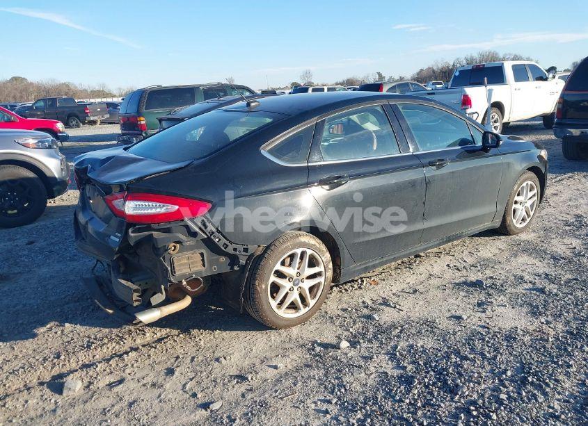 Photo 4 of 2016 Ford Fusion SE (VIN 1FA6P0HD0G5126228)