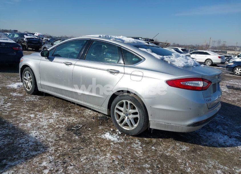 Photo 3 of 2014 Ford Fusion SE (VIN 1FA6P0HD1E5373867)
