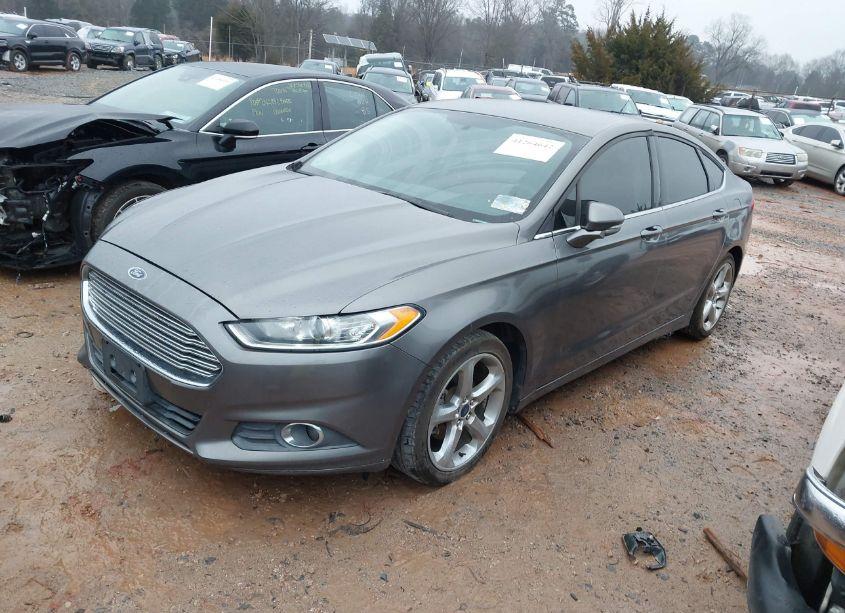 Photo 2 of 2014 Ford Fusion SE (VIN 1FA6P0HD1E5376610)