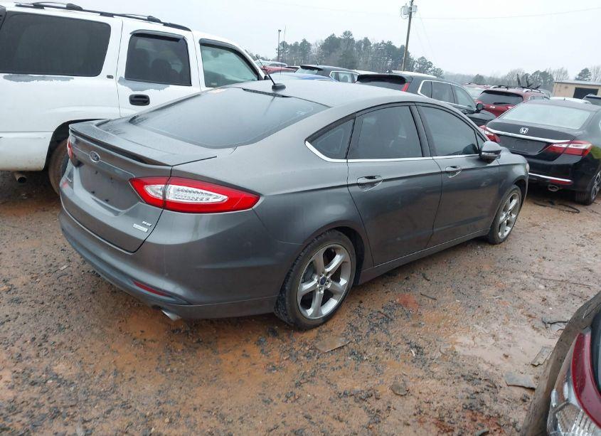 Photo 4 of 2014 Ford Fusion SE (VIN 1FA6P0HD1E5376610)