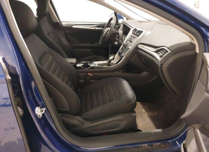 Photo 5 of 2014 Ford Fusion SE (VIN 1FA6P0HD1E5380236)