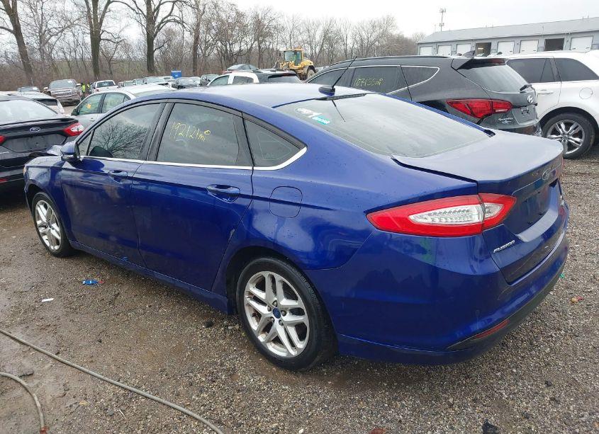 Photo 3 of 2014 Ford Fusion SE (VIN 1FA6P0HD1E5400422)