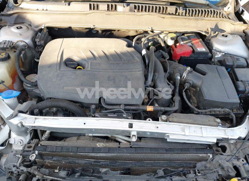 Photo 10 of 2014 Ford Fusion SE (VIN 1FA6P0HD1E5403191)